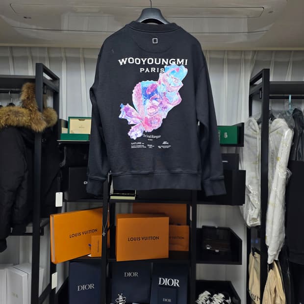 {클로젯}[48]우영미 3D 코랄 맨투맨