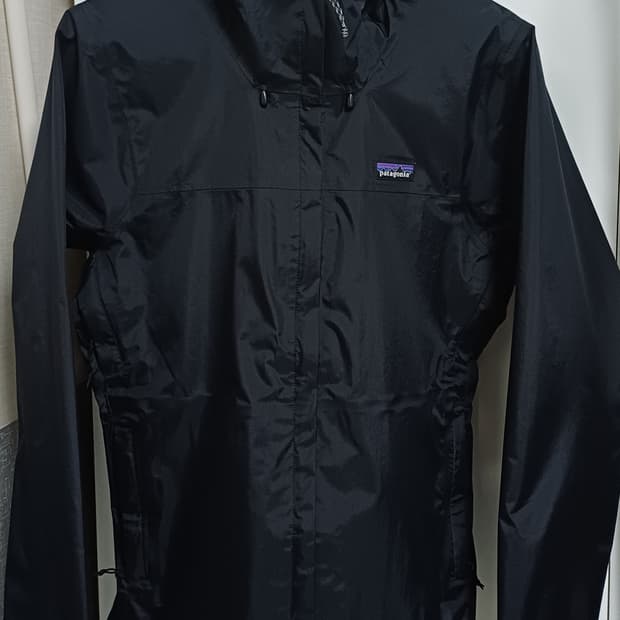 👀 파타고니아 우먼스 토렌쉘 레인 자켓 - 블랙