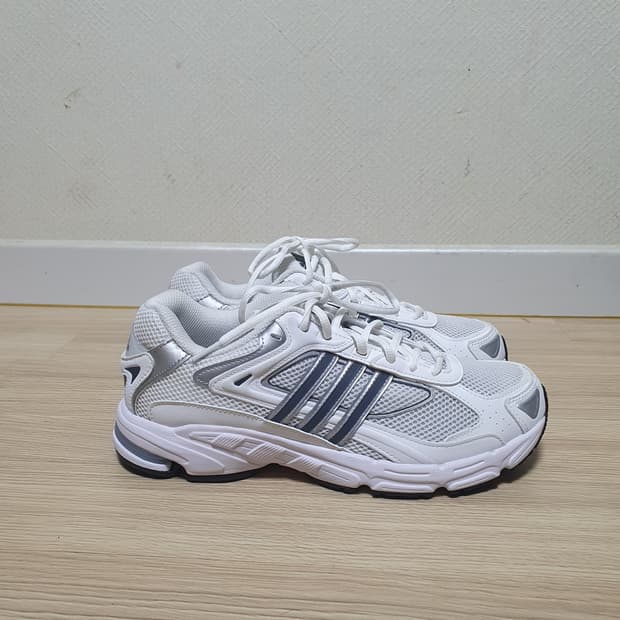 아디다스 리스폰스 CL 운동화 275