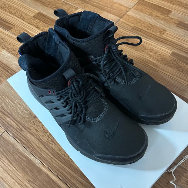 나이키 프레스토 미드 270