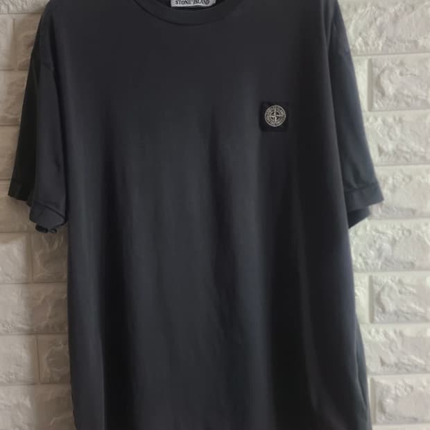 스톤아일랜드 그레이 반팔 티셔츠