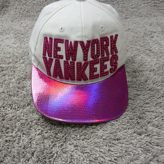키즈 뉴욕 양키스 스냅백 핑크 메탈릭 챙모자