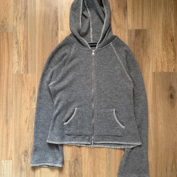 폴리수엠 니트 후드집업 