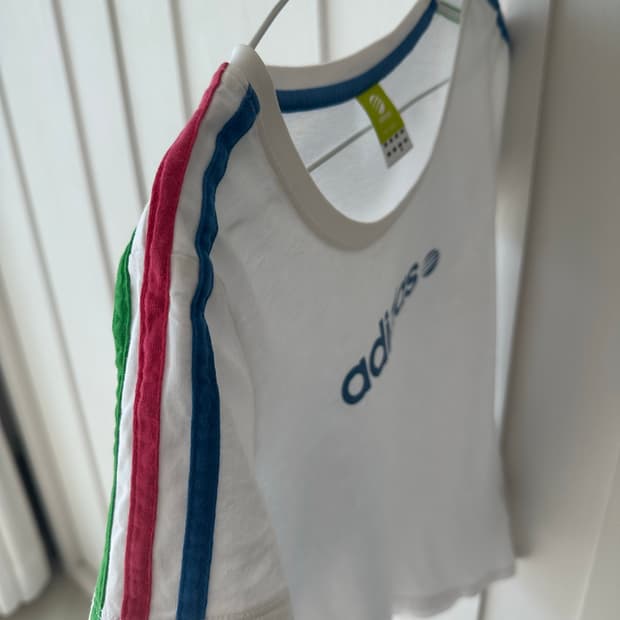 네오 라벨 아디다스 반팔티 일본 빈티지 neo label adidas