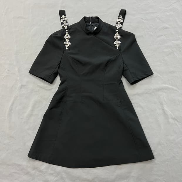 슈슈통 SHUSHU/TONG  크리스탈 치파오 원피스