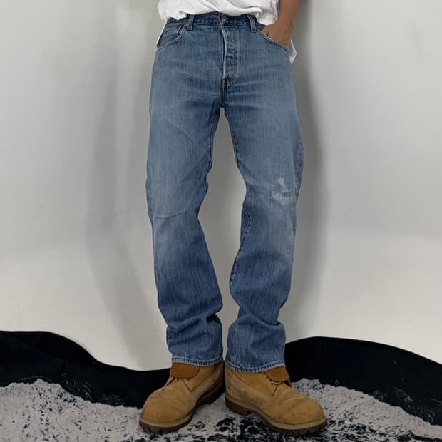 00‘s Levi’s 501 Straight Fit