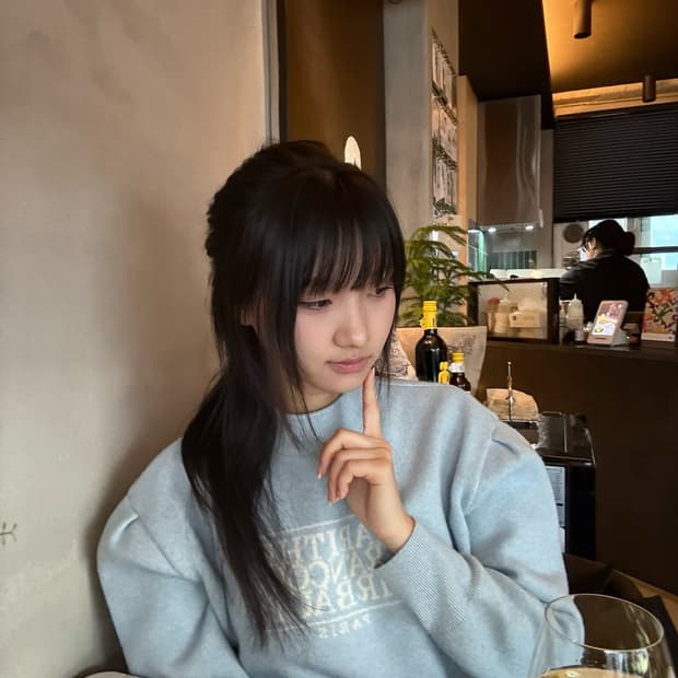 마리떼 크롭 니트