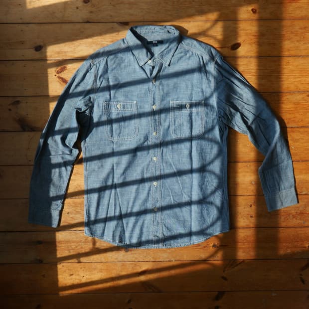 유니클로 샴브레이 셔츠 