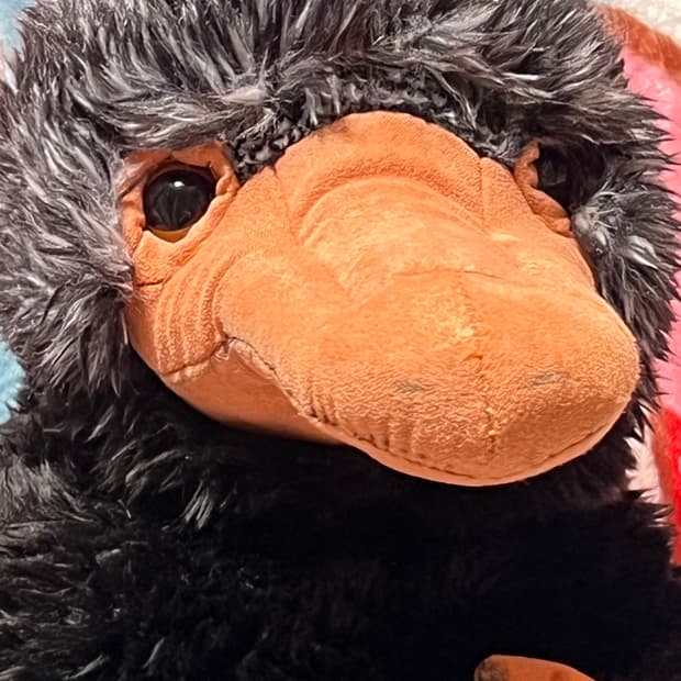 해리포터 - 신기한 동물 사전 니플러 인형 