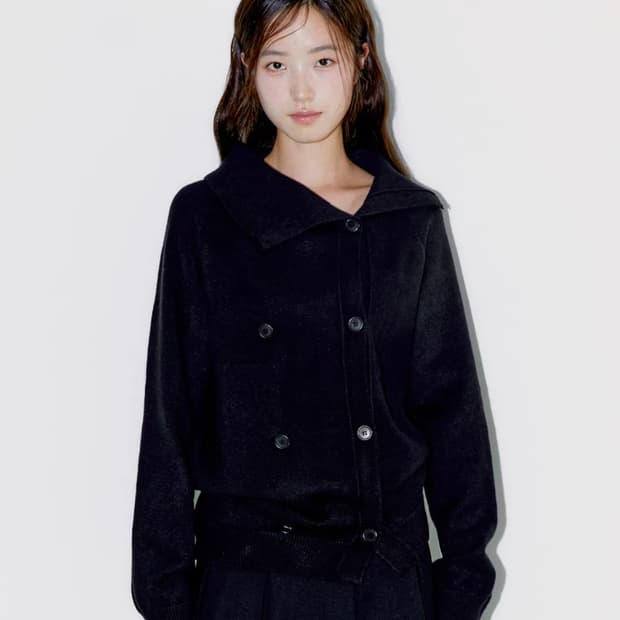 오피쉬 트윈 버튼 가디건