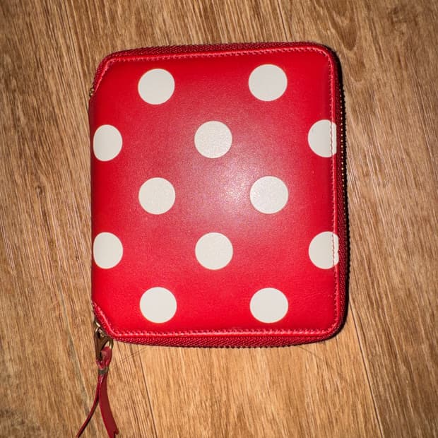 꼼데가르송 도트 지갑