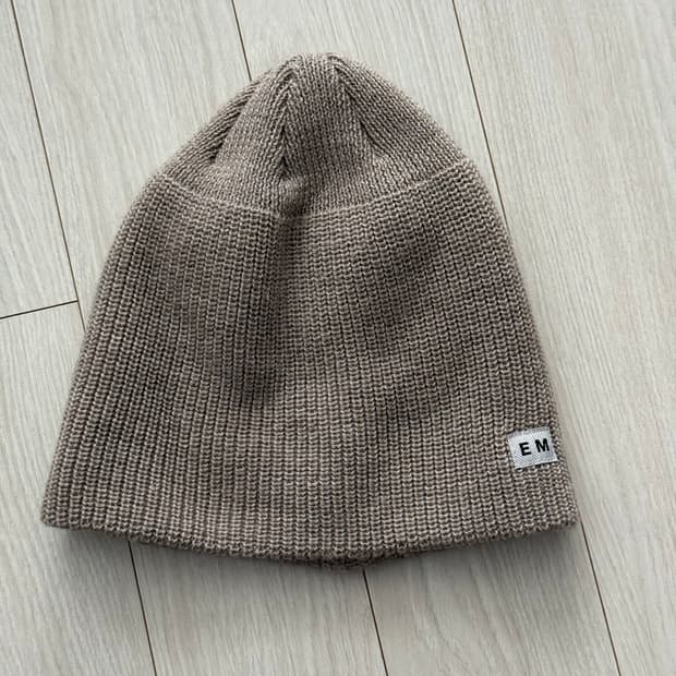 Ends and means 숏 와치 캡 샌드 베이지 