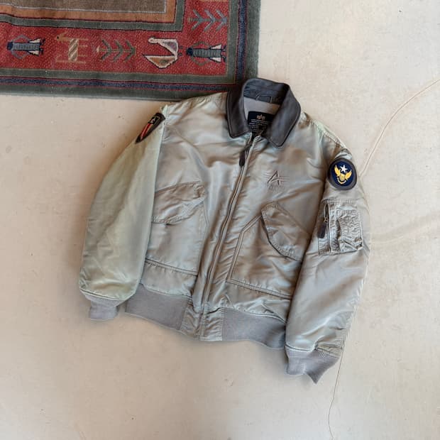 알파 인더스트리 cwu-45 플라이트 자켓