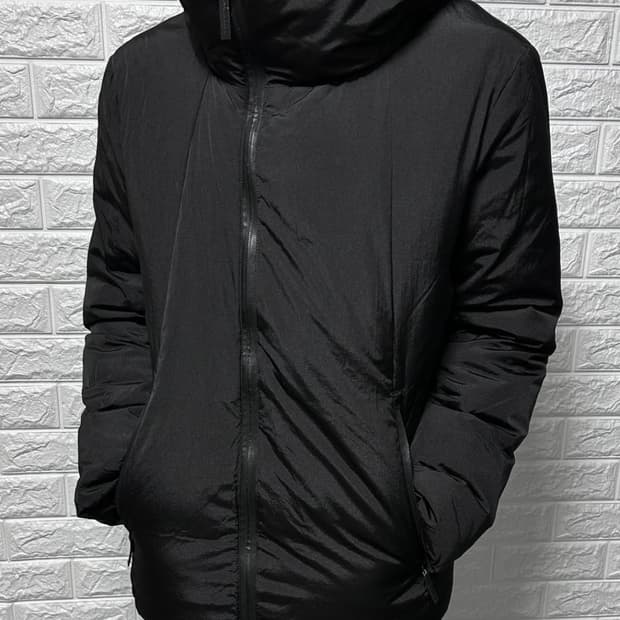 사선 비대칭 후드 패딩