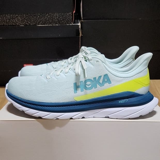 호카 285 마하 블루 글래스 이브닝 프림로즈