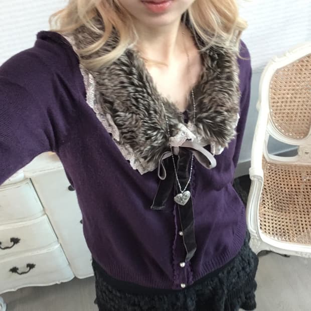 axes femme purple lace fur-collar ribbon