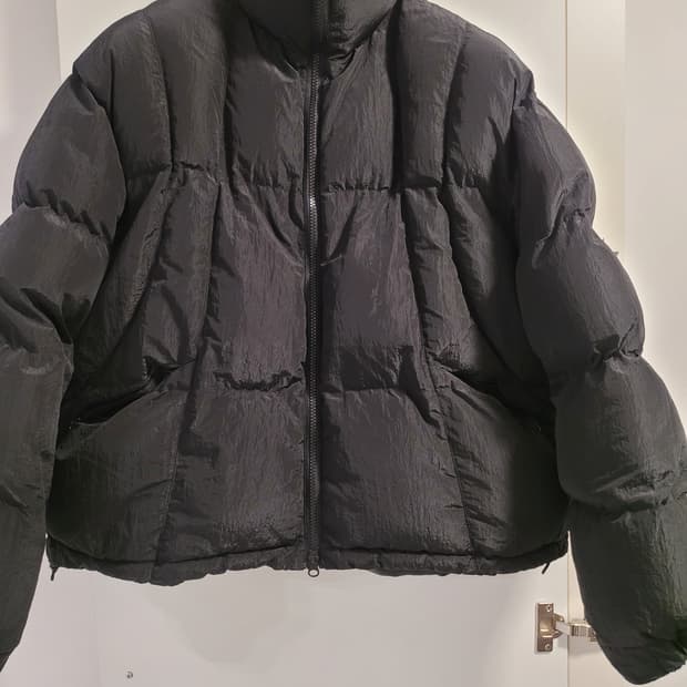 스톤아일랜드 크링클랩스 의 질감과 르마드의 핏이 만났다" 