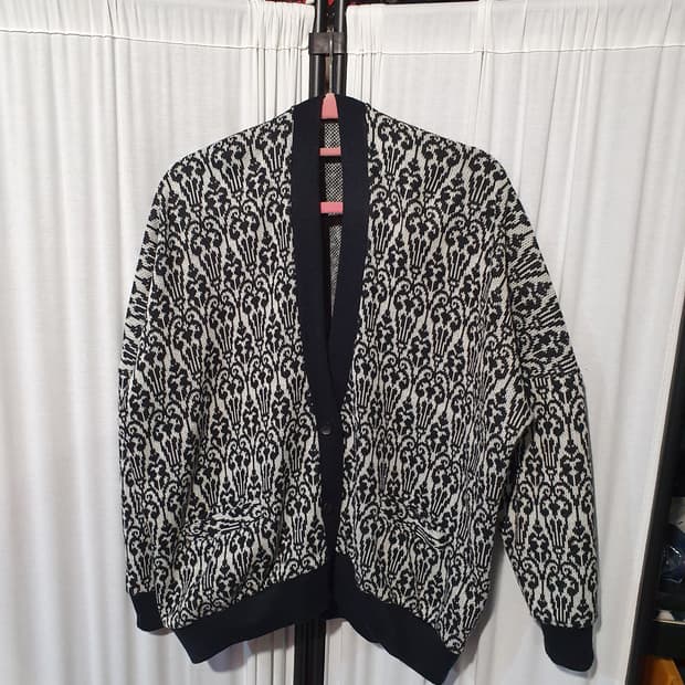 빈티지 패턴 니트 가디건 블랙/아이보리 2200320