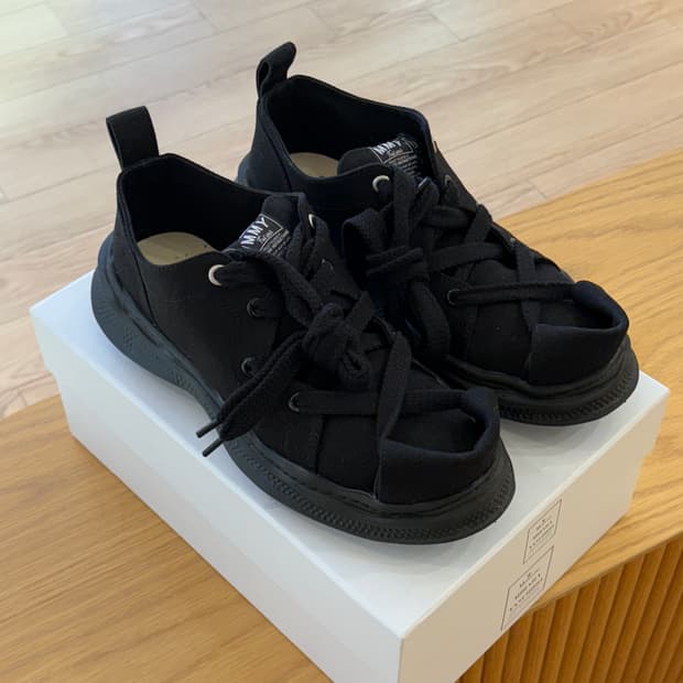 미하라야스히로 X 뷰티 비스트 roll tongue staining sh