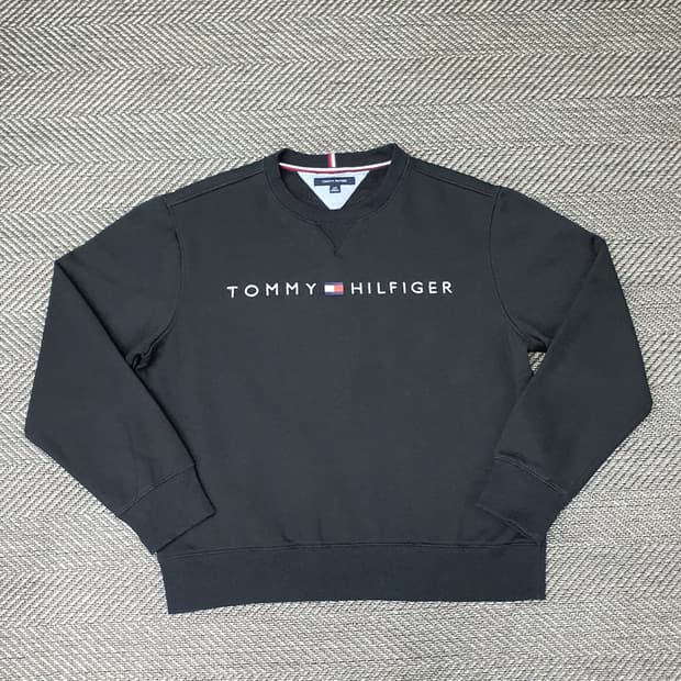 타미힐피거 슬림핏 기모 맨투맨 남자105