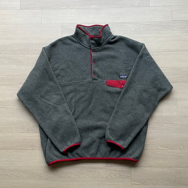 파타고니아 신칠라 니켈 그레이 레드 플리스 patagonia