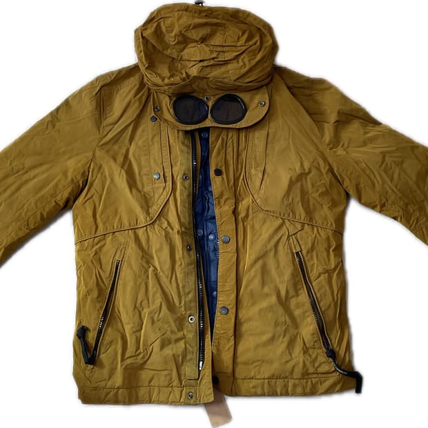 [국내 정품] CP컴퍼니 자켓 패딩 내피 size 100