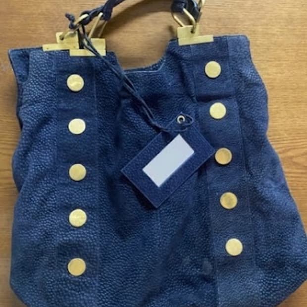 직거래] 발렌시아가 아카이브 금장 레더 호보백