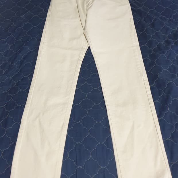 볼란테 프리미엄 백포켓 실버탭 스판 슬림 크림진 팬츠 (1사이즈)