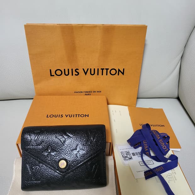 루이비통 지갑 