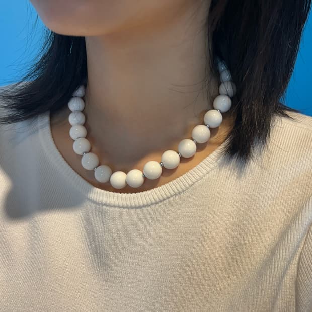 Clear white ball necklace