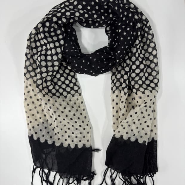 dot scarf 