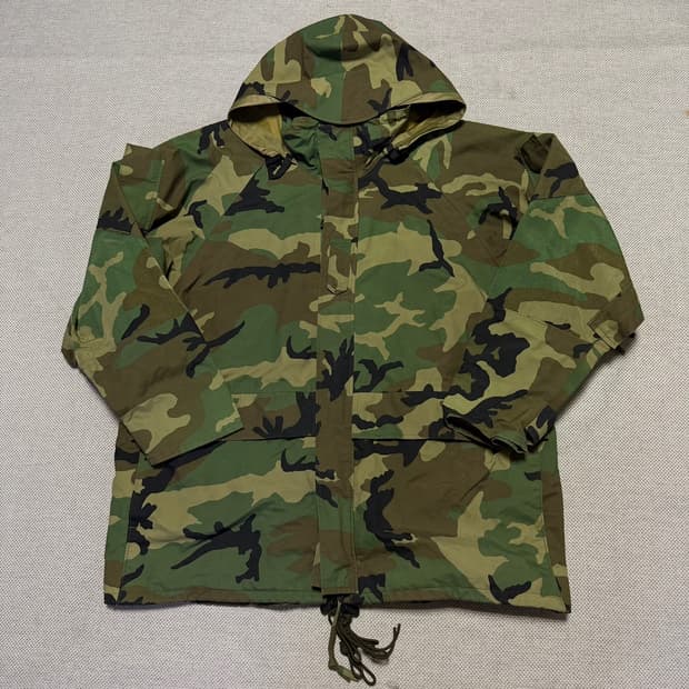 미군 우드랜드 카모 바람막이 자켓