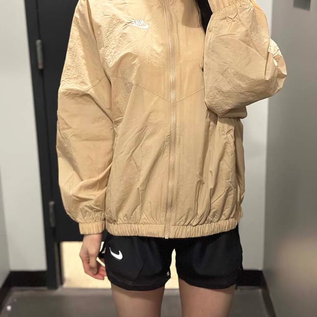 나이키 우먼 바람막이 