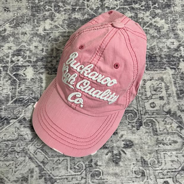 Bucakroo jeans pink ball cap