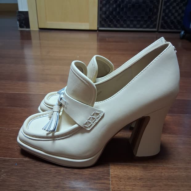 Sam Edelman 아이보리 통굽 로퍼 8 사이즈 (250)