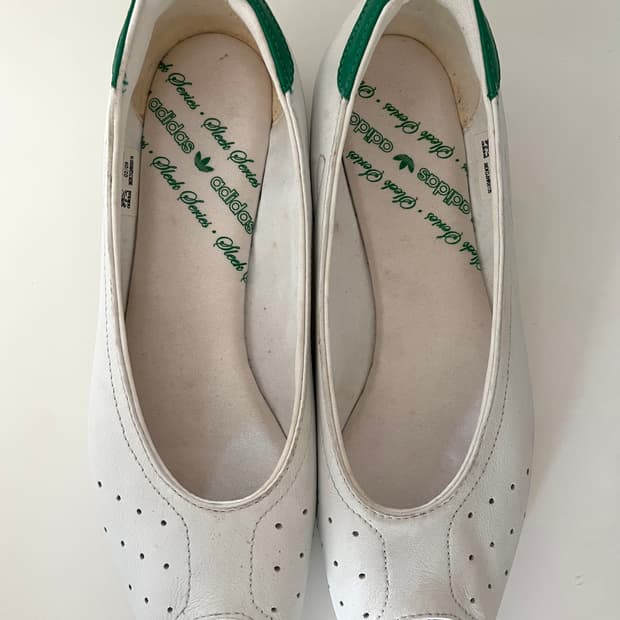 아디다스 오픈 토 네일 헤드 힐