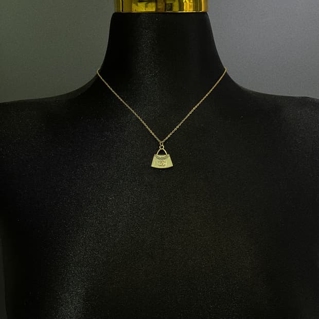 샤넬 화이트백 골드 업사이클링 목걸이