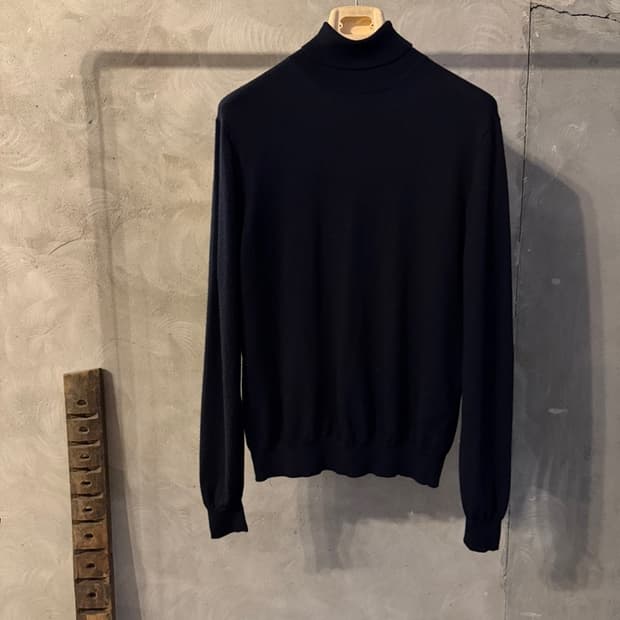 수트서플라이 터틀넥니트 남성100-103