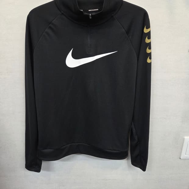 나이키 드라이핏 여성 스우시 반집업 러닝 져지긴팔 s