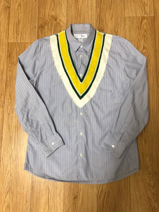 꼼떼가르송 브이넥라인 니트 패치 스트라이프 셔츠