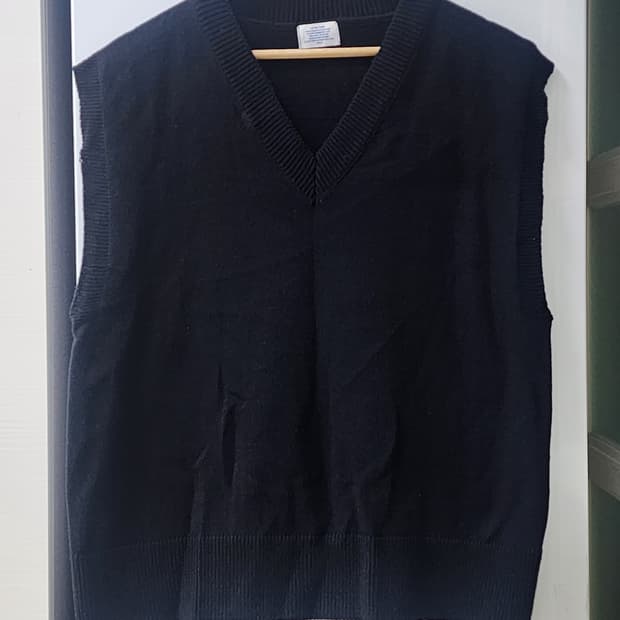 LETTER COMO 검정 V넥 니트 조끼 M