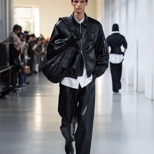 25FW Ssstein 슈타인 셔링 핸들 레더 숄더백 블랙