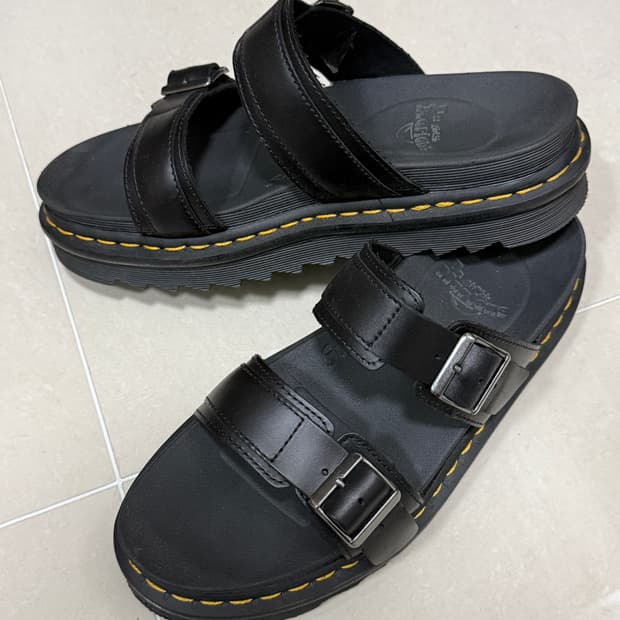 닥터마틴 마일즈 블랙 260