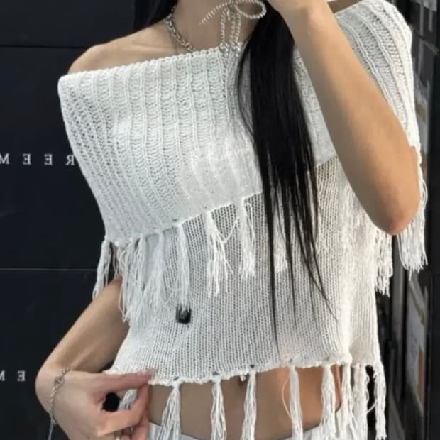 트리밍버드 테슬 오프숄더 아이보리