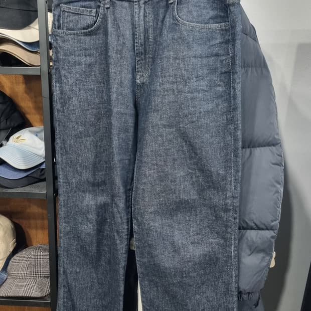 Massimo Dutti)) 레귤러핏 스트레이트 셀비지 청바지 허리33