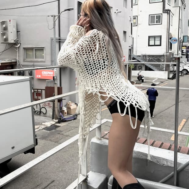 혜인서 화이트 오버핏 네트 니트