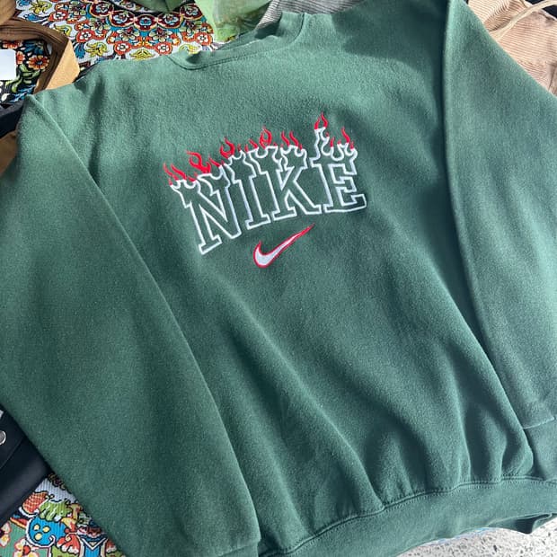 나이키 리메이크 맨투맨