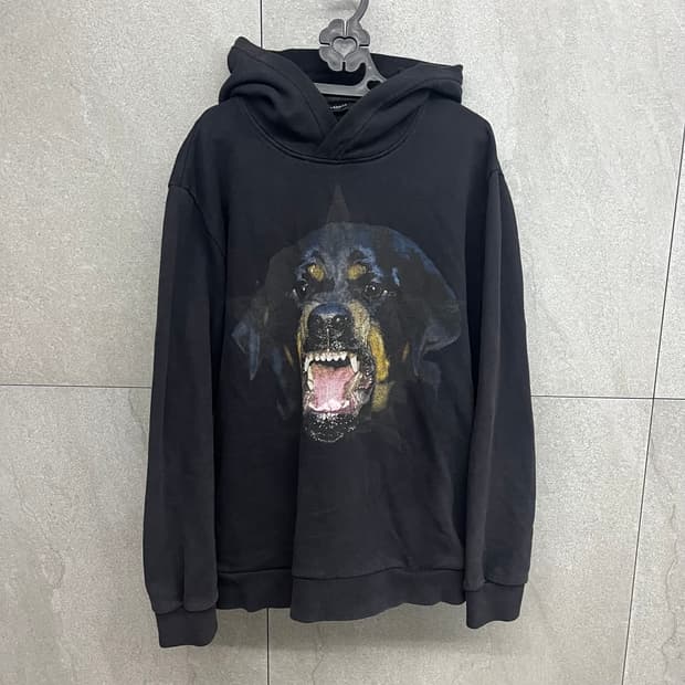 [구매] 지방시 로트와일러 후드집업