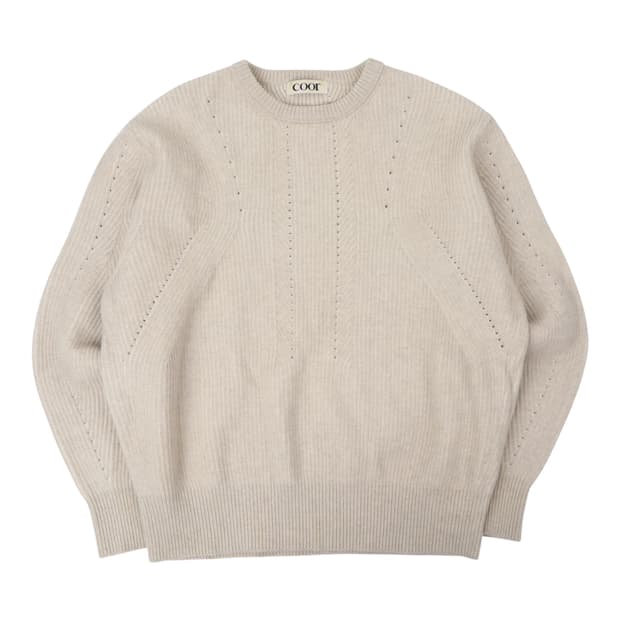 Coor 쿠어 투톤 펀칭 크루넥 니트 스웨터