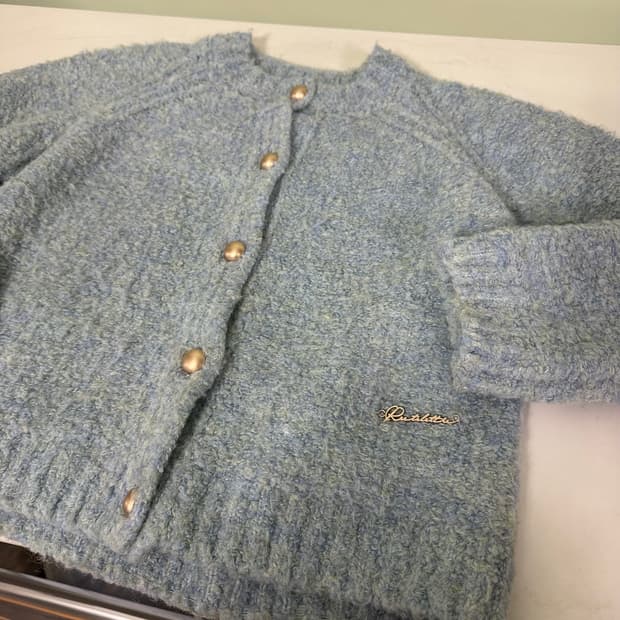 우먼OS 리에떼 REETE 스카이블루 크롭 부클가디건